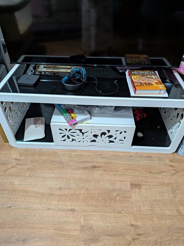 White black glass top tv - &,